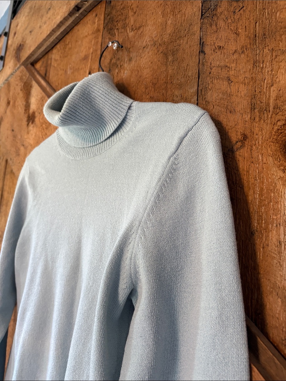 Banana Republic Light Blue Fine Italian Merino Wool Turtleneck Sweater - Picture 2 of 10